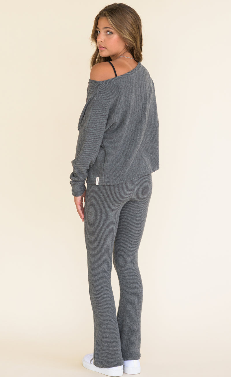 KAVEAH Hacci Ribbed Bell Bottom Pant