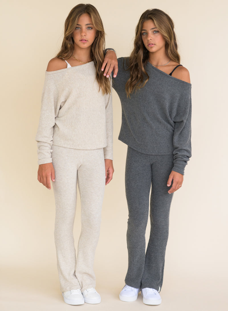KAVEAH Hacci Ribbed Bell Bottom Pant